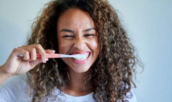 3 reasons for a new toothbrush after Covid

