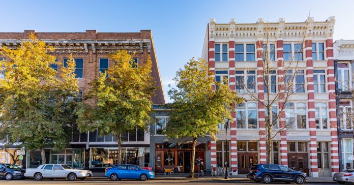 Bham Now's guide to 2nd Avenue North in Birmingham [Video]