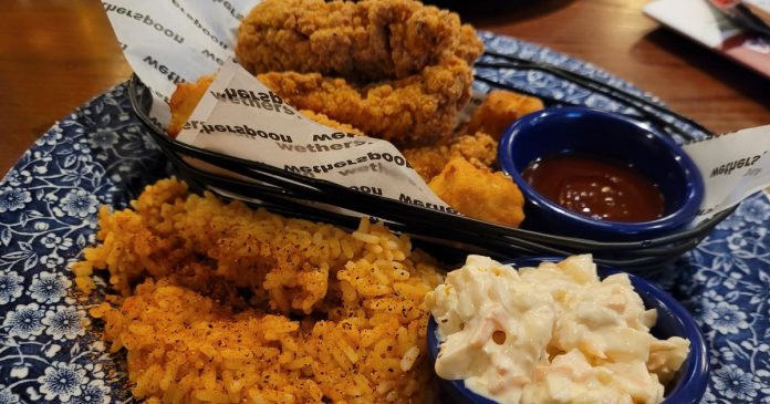 We tried Wetherspoons' new menu and the KFC-style chicken basket is finger licking good
