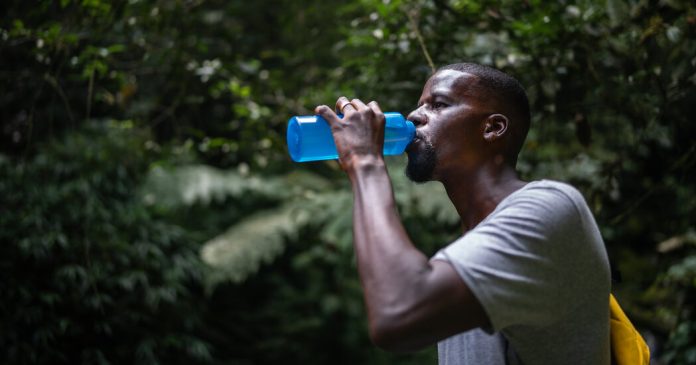 How to Stay Hydrated in a Heat Wave
